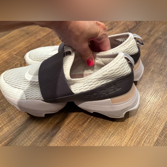Sorel Women's Sneakers in White and Gray - Picture 7 of 15